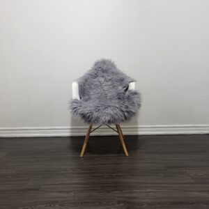 Icelandic Sheepskin Rug | 26 × 38 in | C318