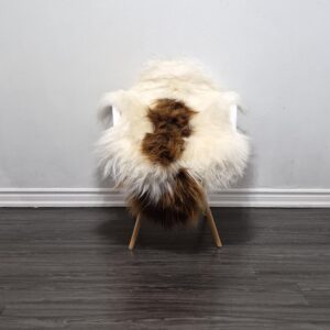 Icelandic Sheepskin Rug | 29 × 45 in | C748