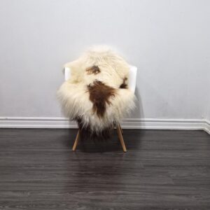 Icelandic Sheepskin Rug | 26 × 45 in | C745